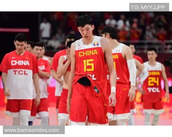 中国男篮迎战澳洲联队全力争胜展现团队实力与拼搏精神